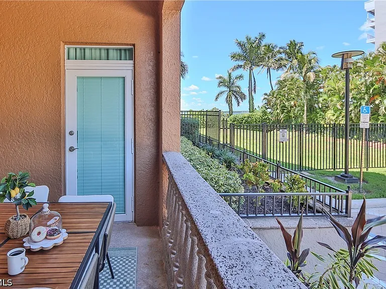 2825 Palm Beach Blvd #116 — Photo 40