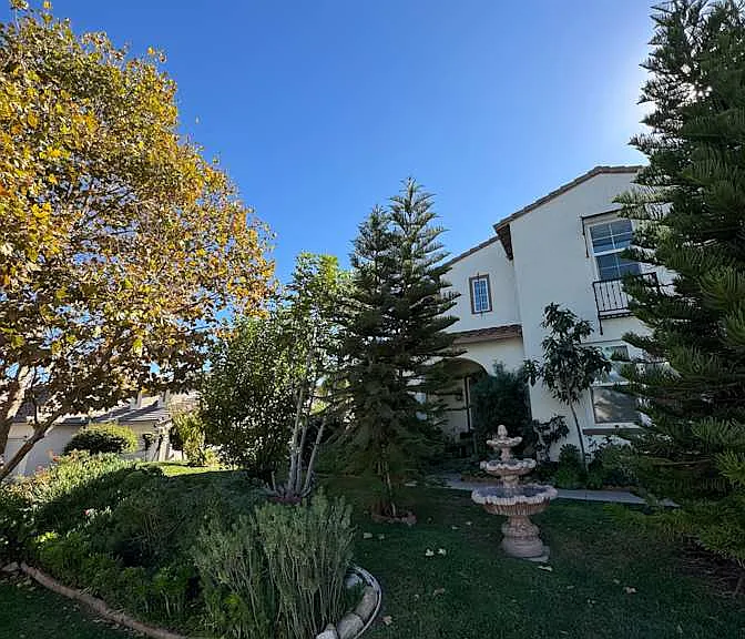 Grove Community Dr — Photo 2