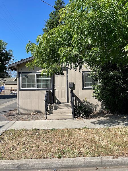 1st image of 214 N Denair Ave