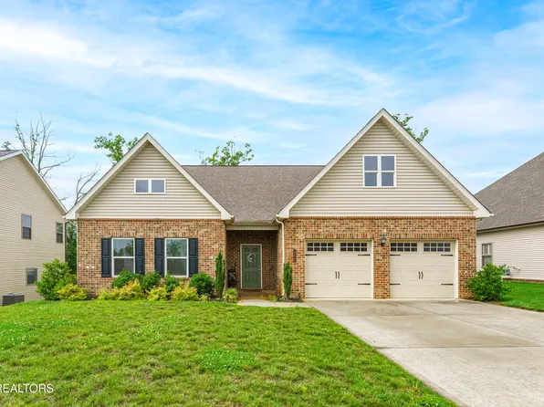 284 Aspen Dr, Lenoir City, TN 37771