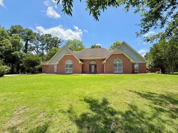 4761 Countrywood Mnr, Tupelo, MS 38801