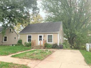 317 Rosendale St, Beaver Dam, WI 53916