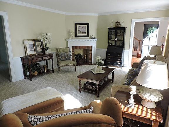 3rd image of 530 Plantation Dr