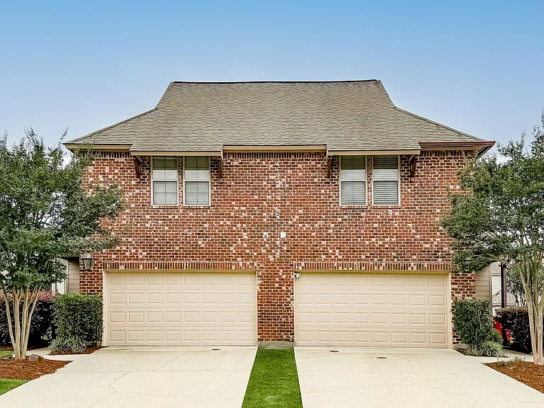 18177 Pinehurst Dr — Photo 16