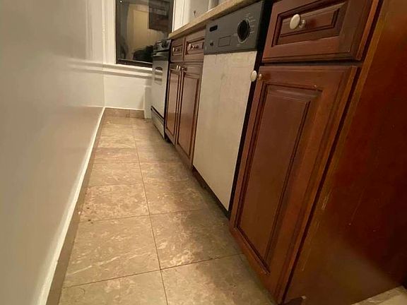 3rd image of 127 W 96th St #9FN