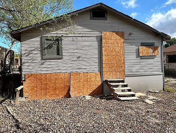 2nd image of 246 Elson Ave