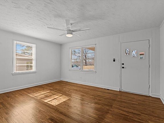 3rd image of 401 Concord Ave