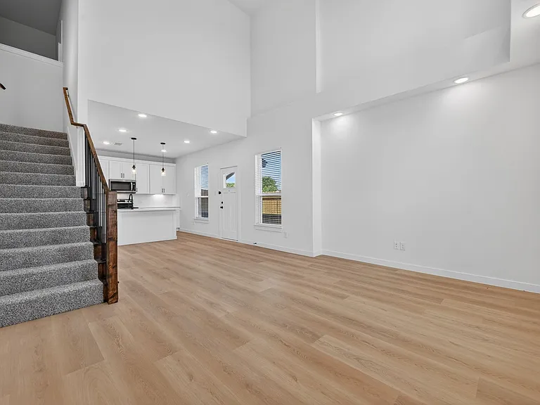 10520 Tube Dr — Photo 3