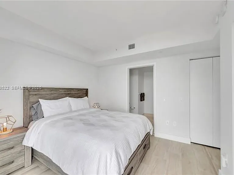 121 NE 34th St #2815 — Photo 27
