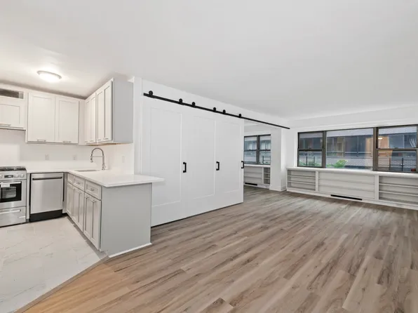 330 East 49th Street image 1 of 7