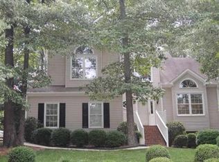2 Elias Ct, Simpsonville, SC 29680