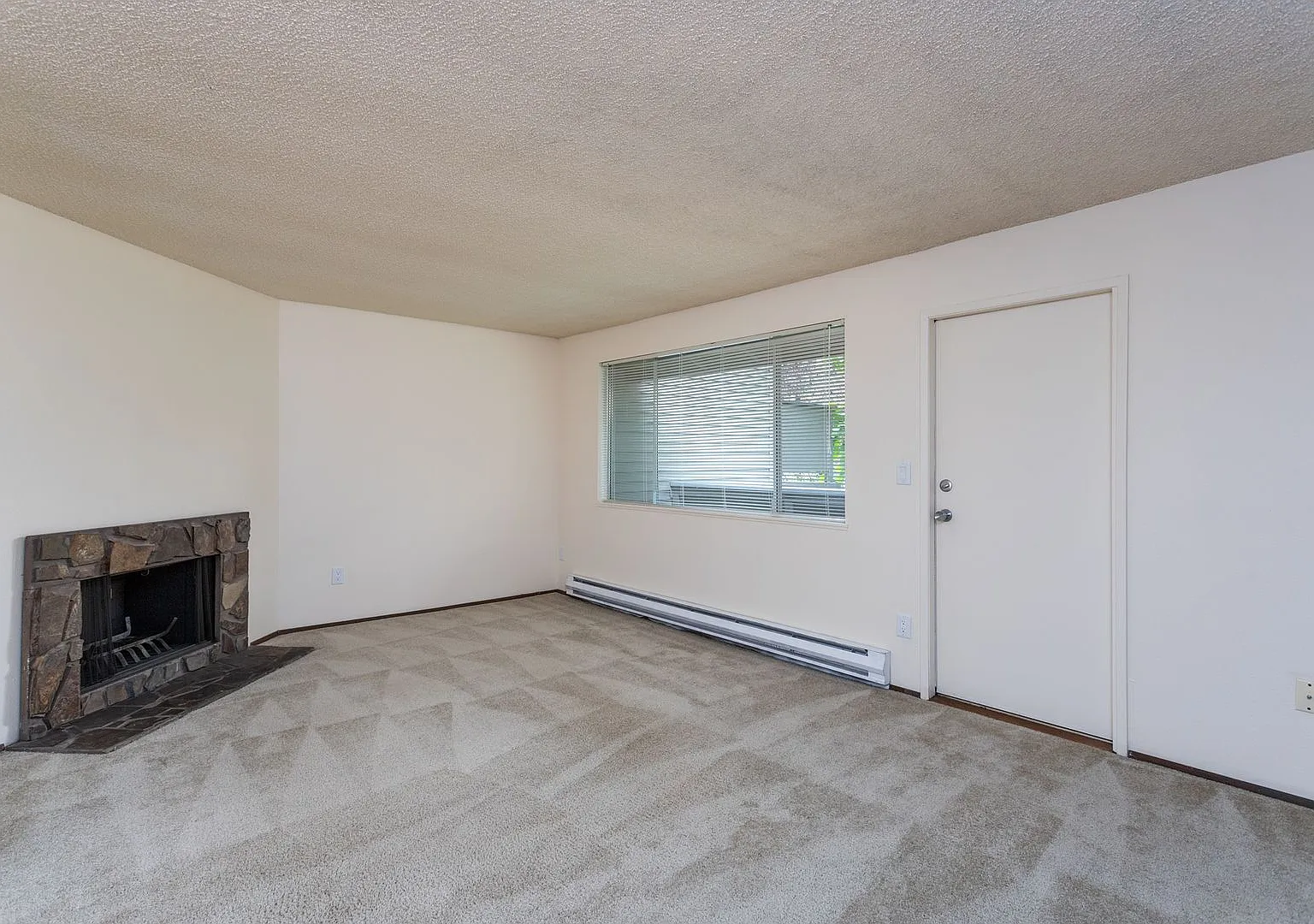 Conestoga Park Apartments — Photo 2