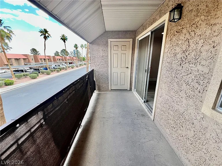 5295 Indian River Dr #310 — Photo 23