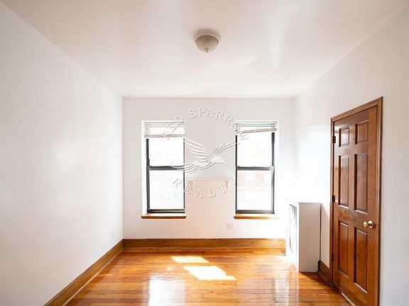 3rd image of 115 E 96th St APT 24