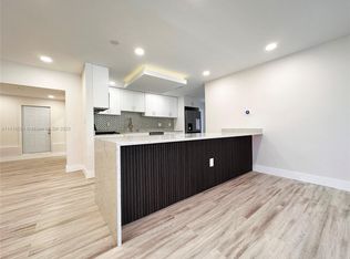 8620 NW 29th St, Sunrise, FL 33322