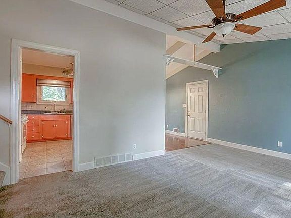 3rd image of 6402 N Highland Ave