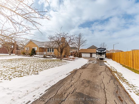 2nd image of 467 Gorham Rd