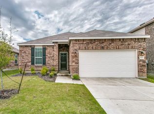 1828 Trace Dr, Aubrey, TX 76227
