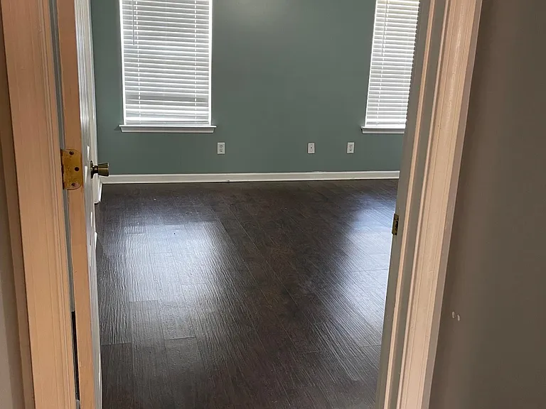 1365 Walton Loop — Photo 34