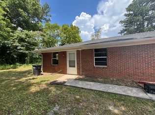303 Walter St NW #B, Rome, GA 30165