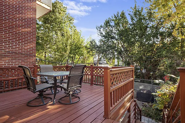 Rented by Compass | media 20