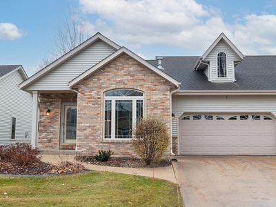 3027 Joshua LANE, West Bend, WI, 53095