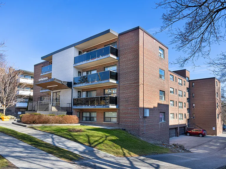 143 Stephen Dr #201 — Photo 7