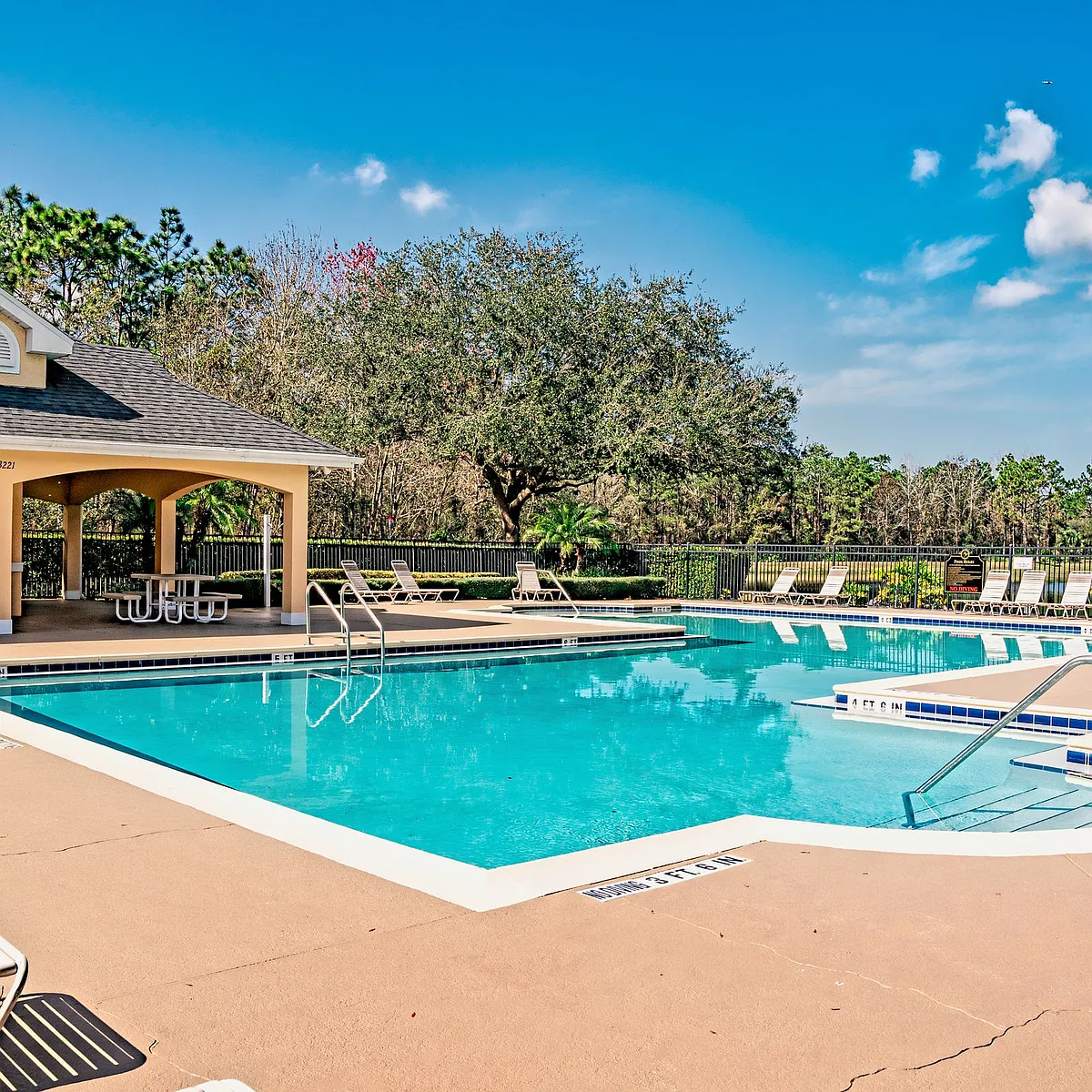 Community Pool - Phoenix Dr