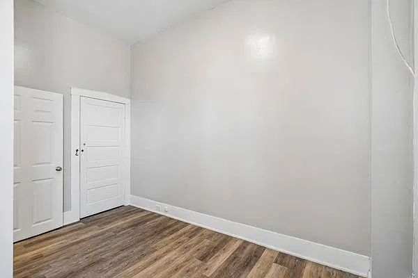 2 bed, $1,290 — Photo 2