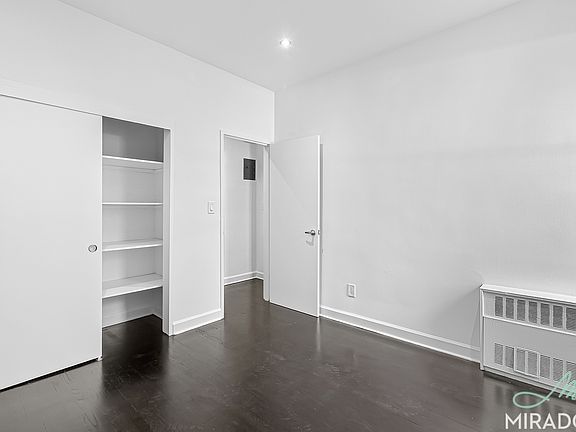 5th image of 425 E 74th St APT 2E