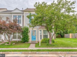 3018 McMaster Ct, Herndon, VA 20171