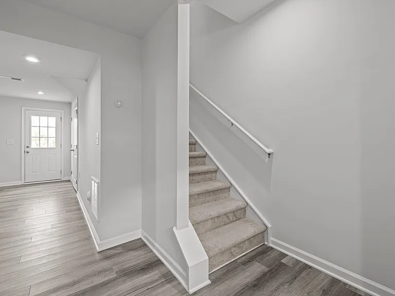 1113 Pale Moss Dr — Photo 3