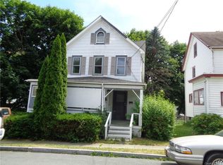 9 Woodruff St, Walden, NY 12586