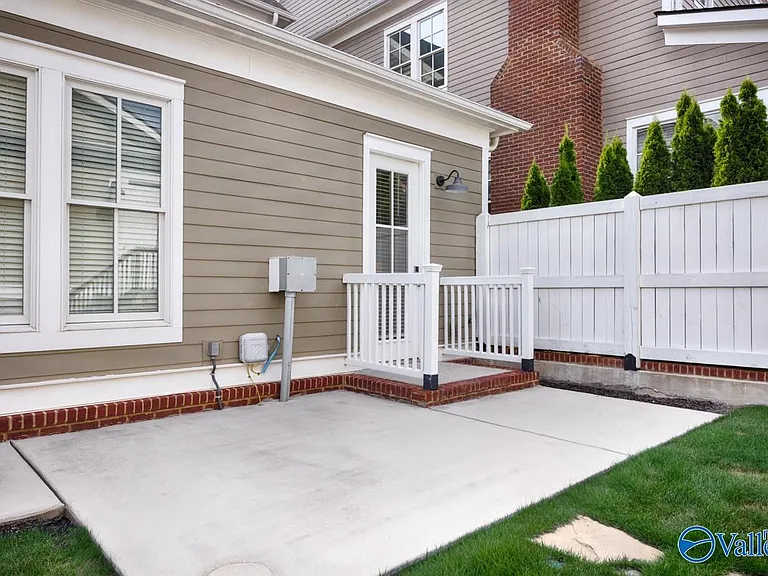 42 Pine St NW — Photo 36