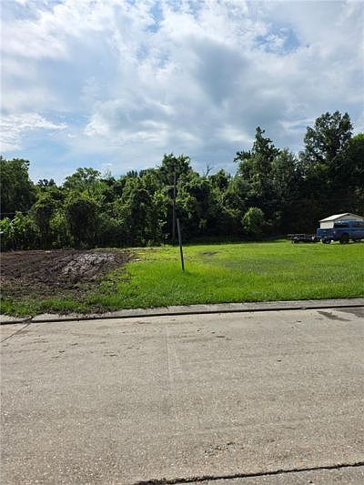 1st image of 176 Boutte Estates Dr