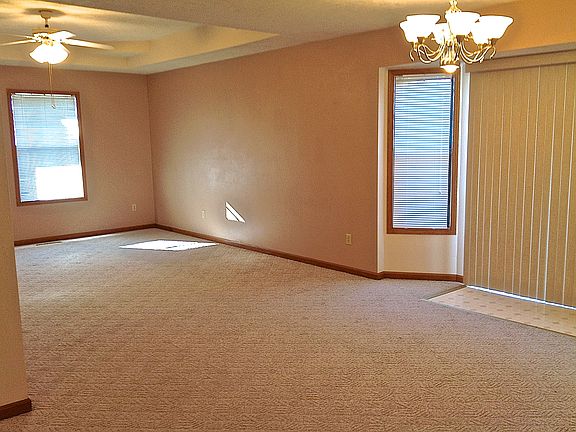 Open Living/Dining Area
