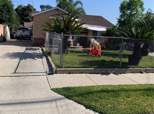 11648 208th St, Lakewood, CA 90715
