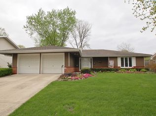 2006 E Parkview Cir, Hoffman Estates, IL 60169
