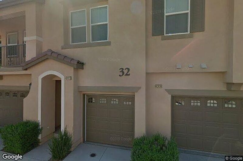 2nd image of 42922 Calle Cristal