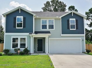 1110 Farmhouse Ln, Jacksonville, NC 28546