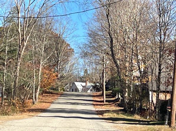 35 Highland Ave, Milton Mills, NH 03852