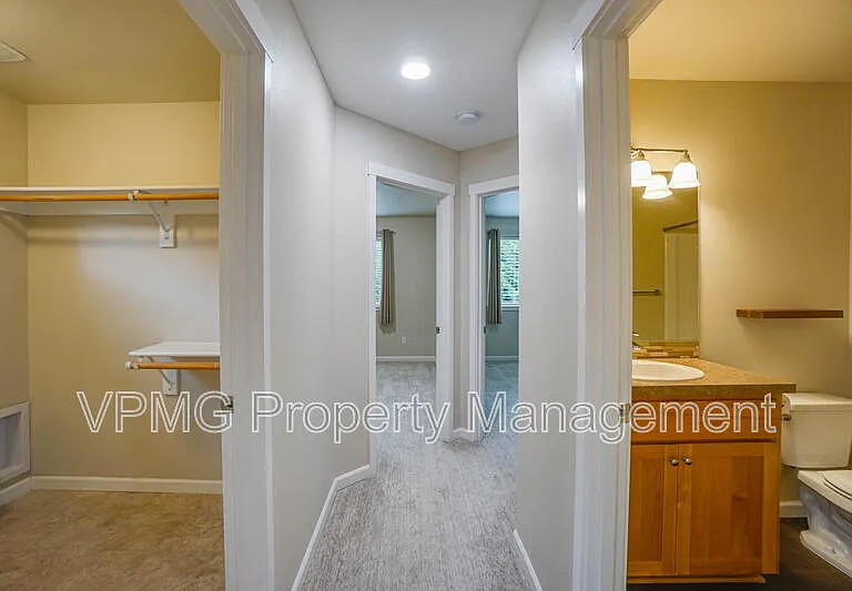 3620 NW 122nd St — Photo 28