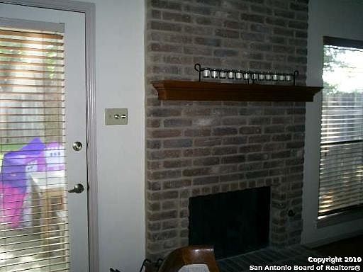 2nd image of 8526 Wood Arbor
