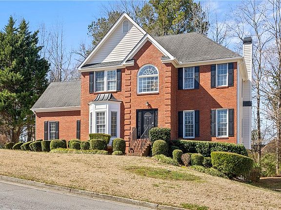 2nd image of 231 Beechwood Ln