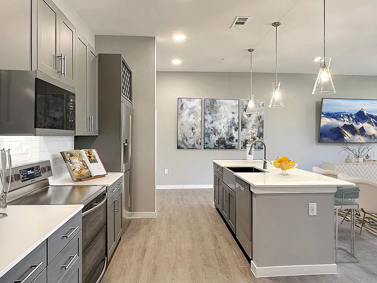 Lenox Sienna | Apartments & Townhomes — Photo 15
