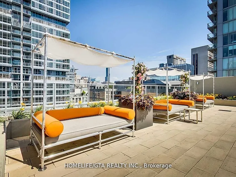 126 Simcoe St #307 — Photo 40