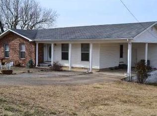 402 Canaan Rd, Marshall, AR 72650