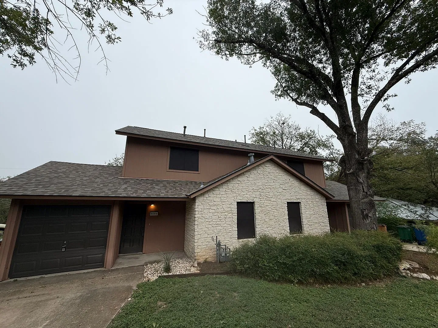 808 Ramble Ln — Photo 1