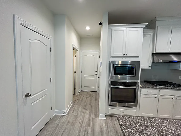311 Alamosa Pl — Photo 6