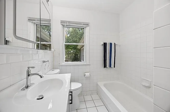 5546 Emerson Ave N — Photo 19